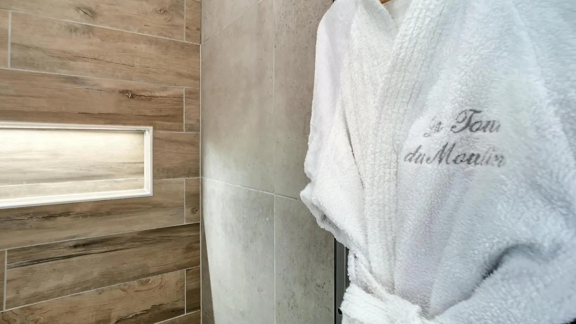 Domaine Des Moulins - La Tour Et Son Spa - Petit Dejeuner En Option Villy-le-Bouveret Holiday home