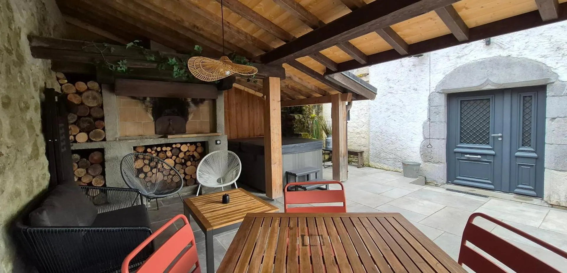 Domaine Des Moulins - La Tour Et Son Spa - Petit Dejeuner En Option Villy-le-Bouveret France